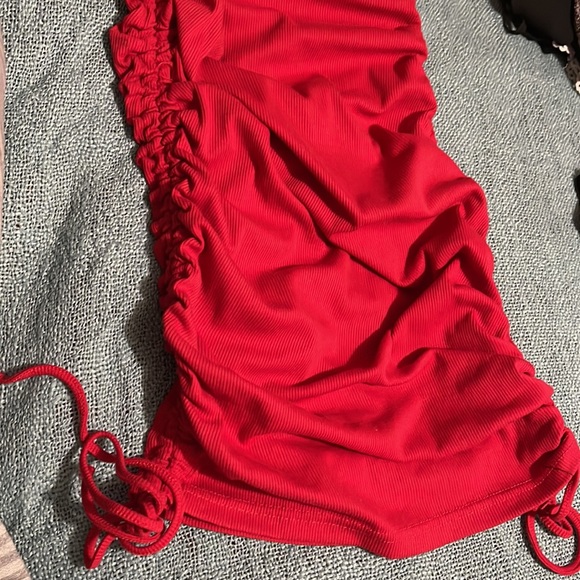 One shoulder knot side dress - Picture 3 of 4